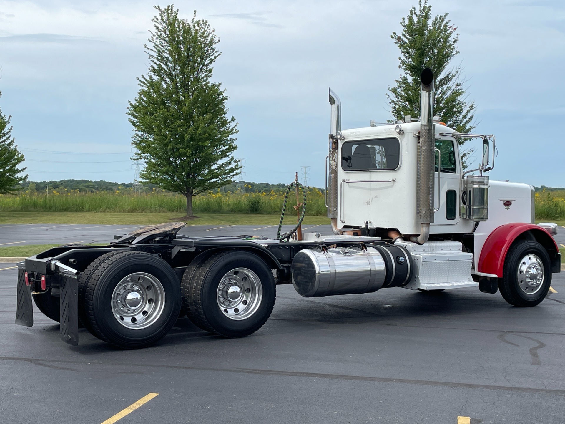 Used-2015-Peterbilt-389-Day-Cab-Cummins-ISX15-485hp-18-Speed-46K-REARS-DOUBLE-FRAMED