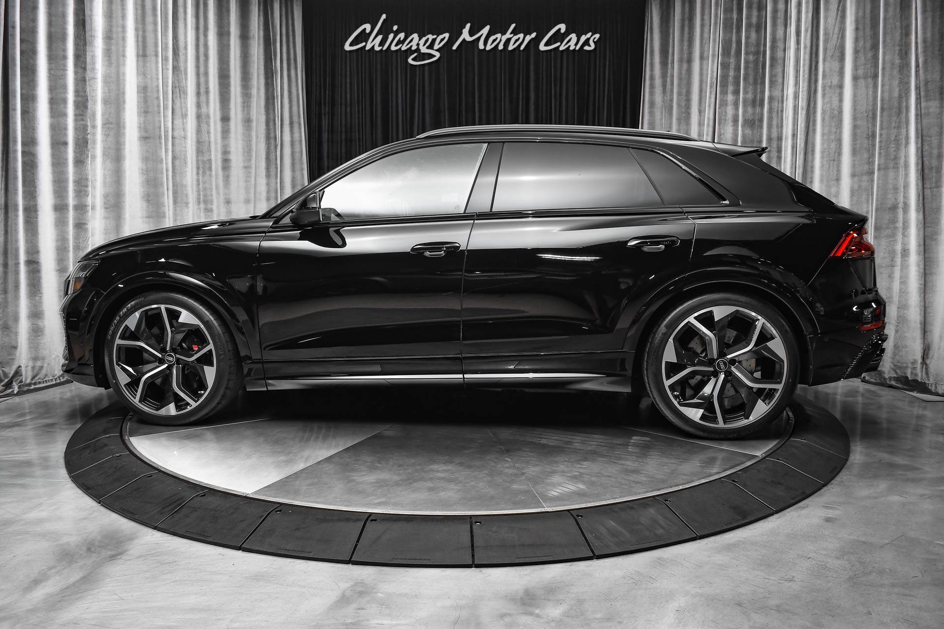 Used-2021-Audi-RS-Q8-40T-Quattro-SUV-B-O-AUDIO-BLACK-OPTIC-PKG-DELIVERY-MILES