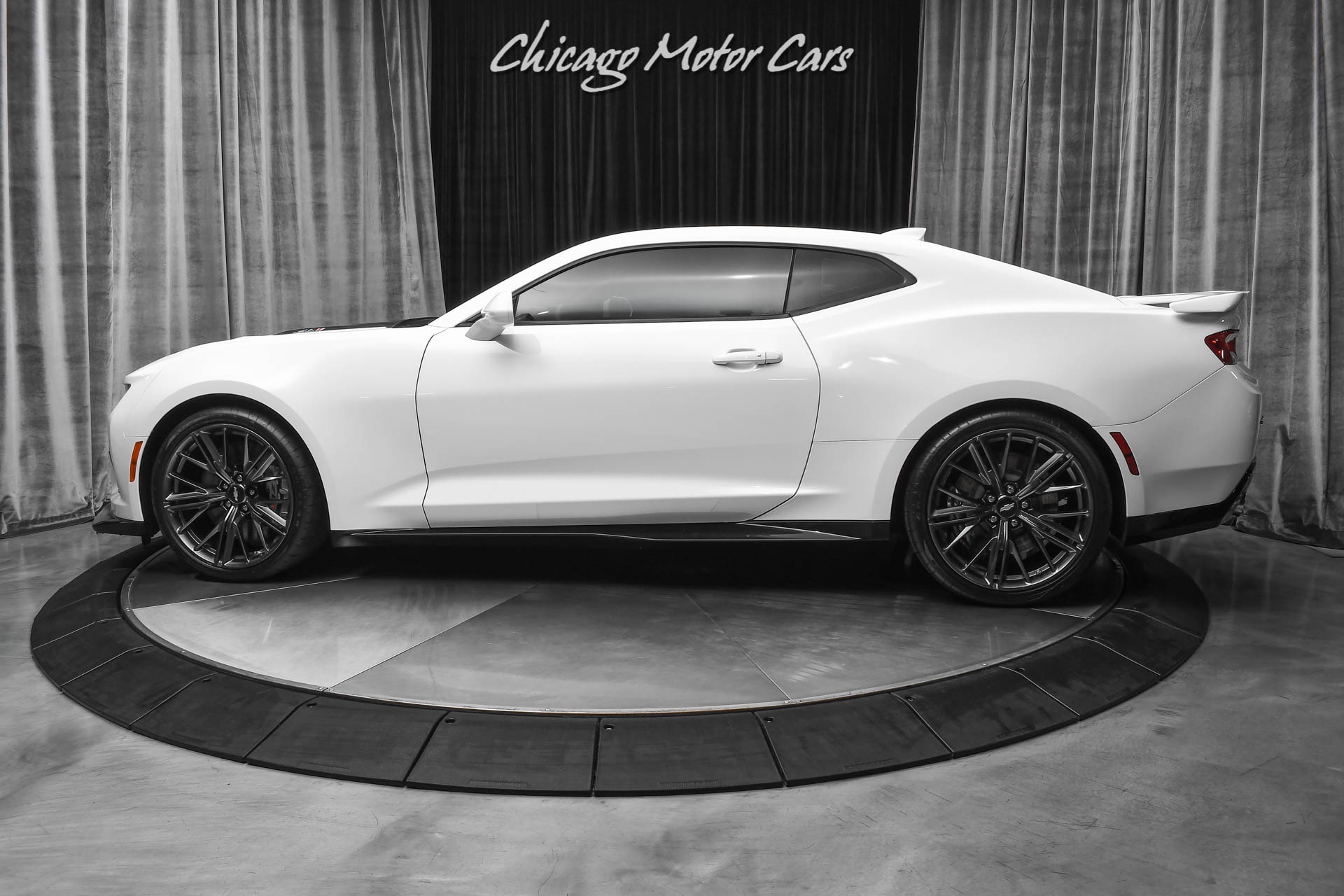 Used-2017-Chevrolet-Camaro-ZL1-BONE-STOCK-RECENT-SERVICE-ONLY-6887-MILES-650HP