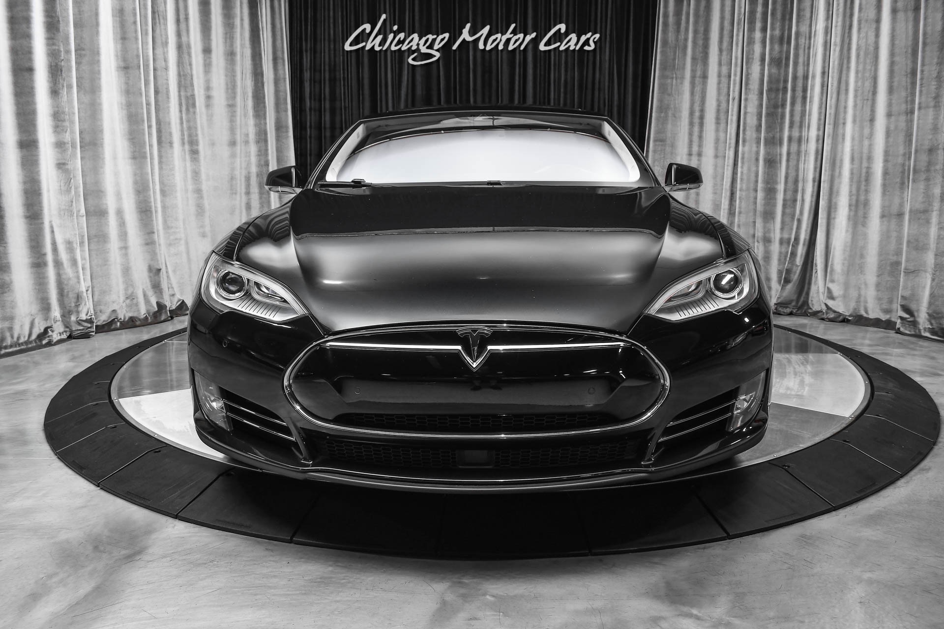 Used-2015-Tesla-Model-S-P90D-Premium-Upgrades-Package-Autopilot-Convenience-Feature