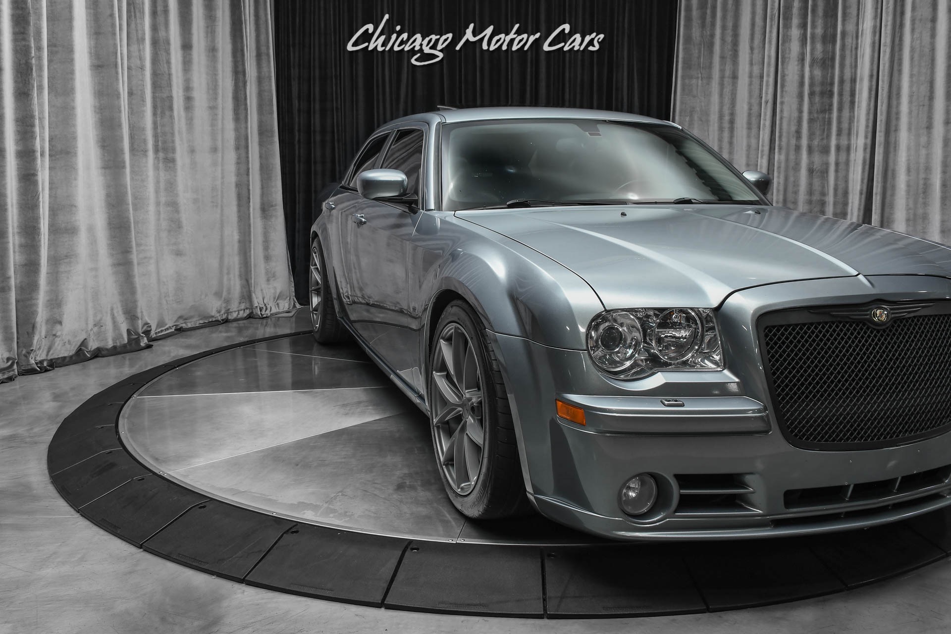 Used-2006-Chrysler-300-c-SRT-8-NICHE-20-WHEELS-UPGRADED-STEREO-ONLY-85801-MILES