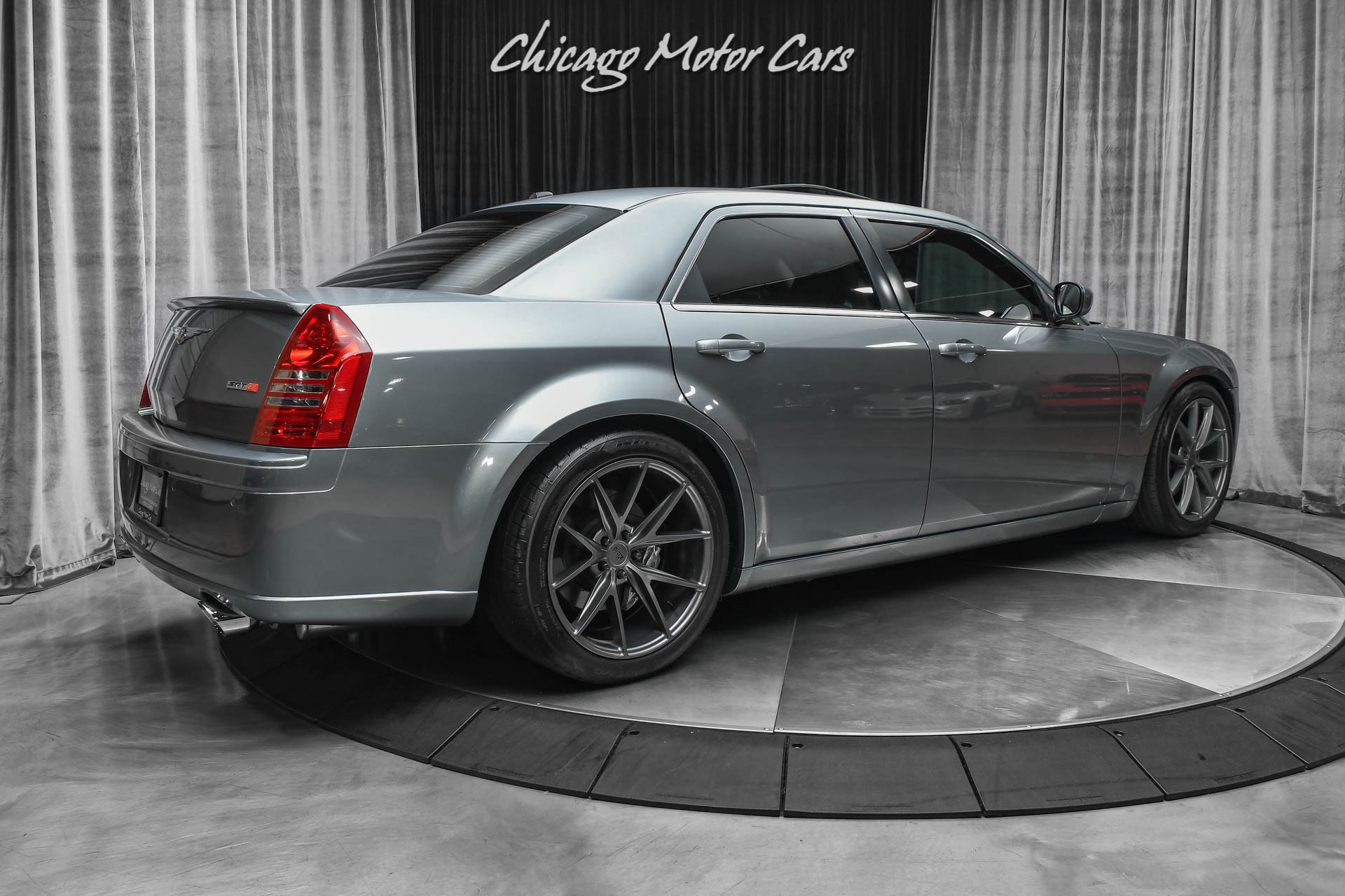 Used-2006-Chrysler-300-c-SRT-8-NICHE-20-WHEELS-UPGRADED-STEREO-ONLY-85801-MILES