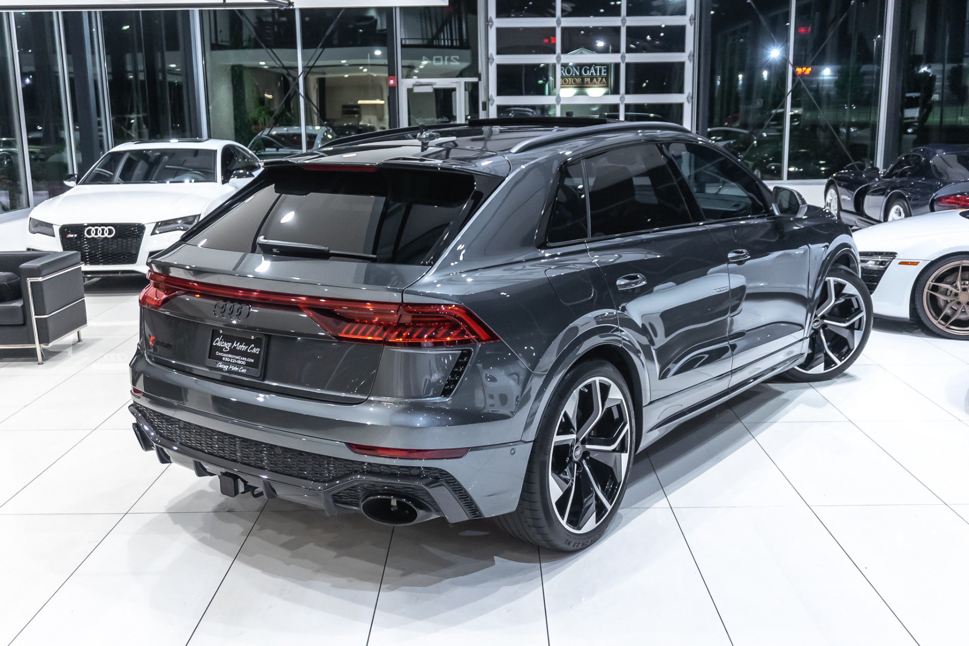 Used-2021-Audi-RS-Q8-40T-quattro-Hard-Loaded-Carbon-Ceramic-Brakes-Carbon-Optic-Package