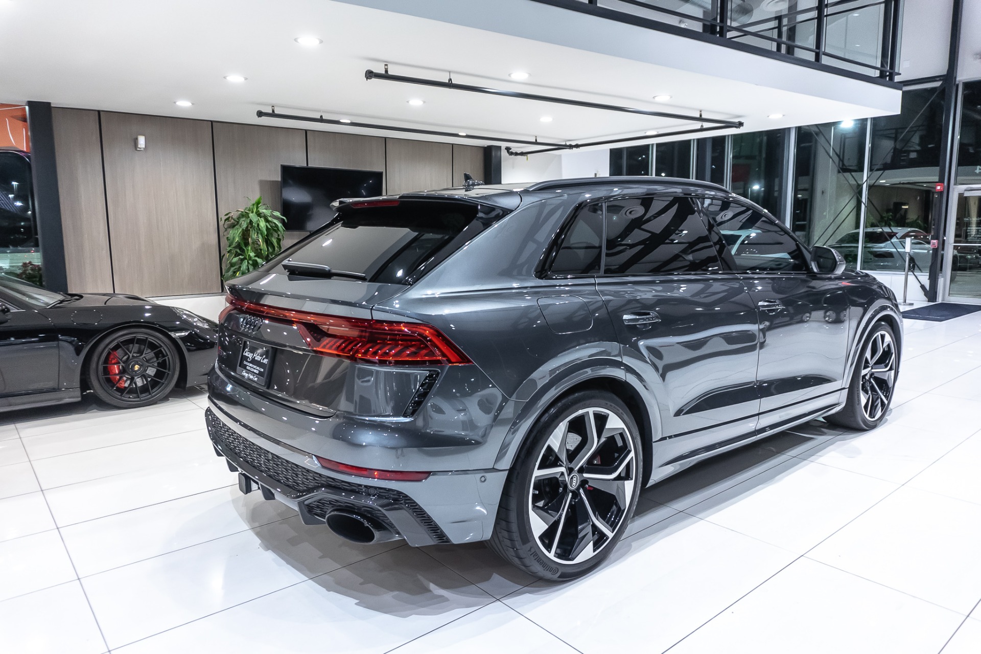 Used-2021-Audi-RS-Q8-40T-quattro-Hard-Loaded-Carbon-Ceramic-Brakes-Carbon-Optic-Package