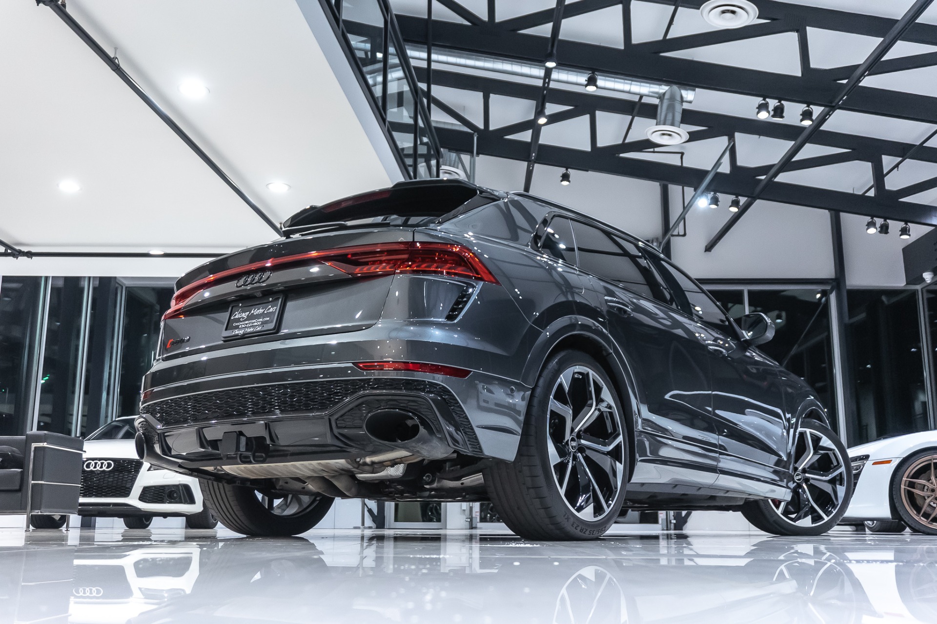 Used-2021-Audi-RS-Q8-40T-quattro-Hard-Loaded-Carbon-Ceramic-Brakes-Carbon-Optic-Package