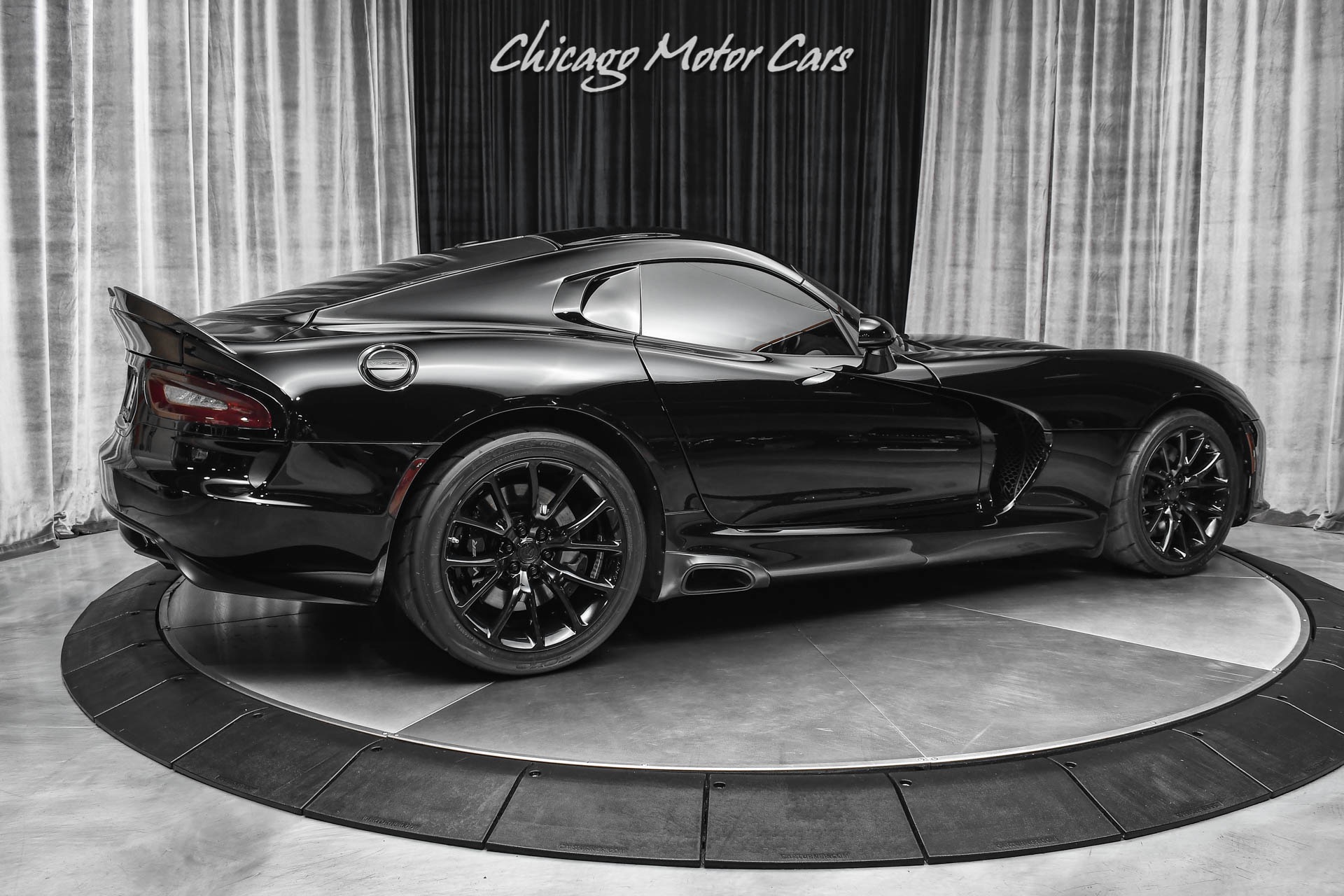 Used-2013-Dodge-Viper-ALL-BLACK-Carbon-Fiber-Leather-Bucket-Seats-CORSA-Exhaust-Only-17K-Miles