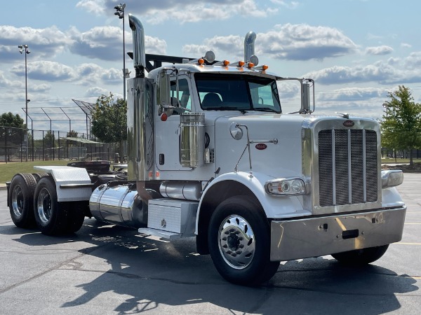 Used 2009 Peterbilt 388 Day Cab - C15 ACERT - 475 Horsepower - WET KIT! for sale Sold at Chicago Motor Cars in West Chicago IL 60185 3