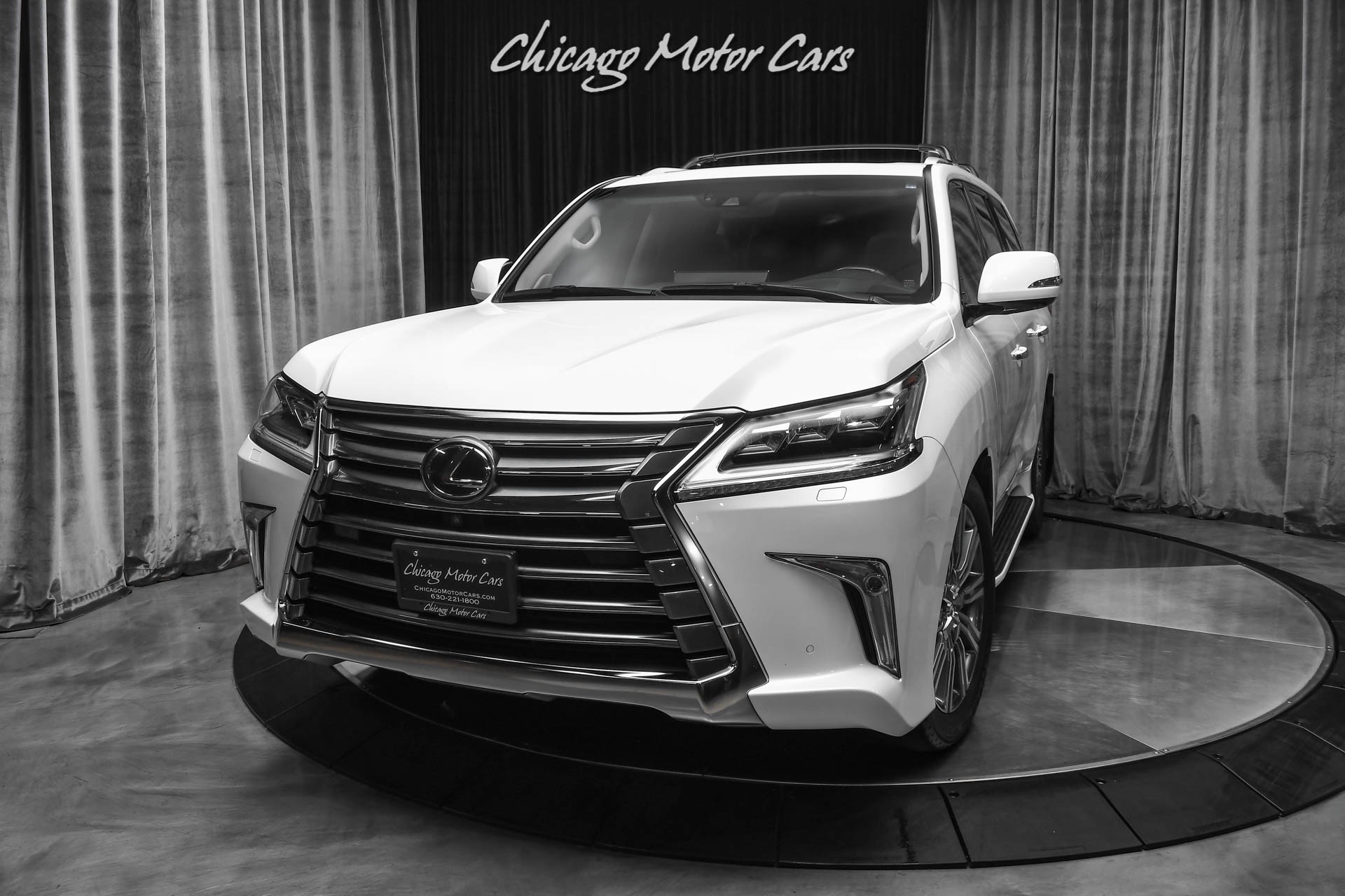 Used-2017-Lexus-LX570-SUV-TV-DVD-4X4-3rd-Seating-LOADED-Pearl-White