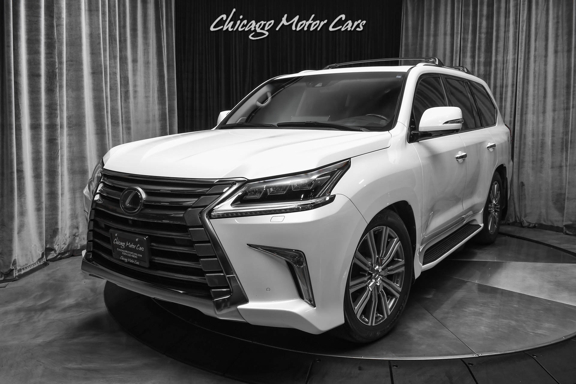 Used-2017-Lexus-LX570-SUV-TV-DVD-4X4-3rd-Seating-LOADED-Pearl-White