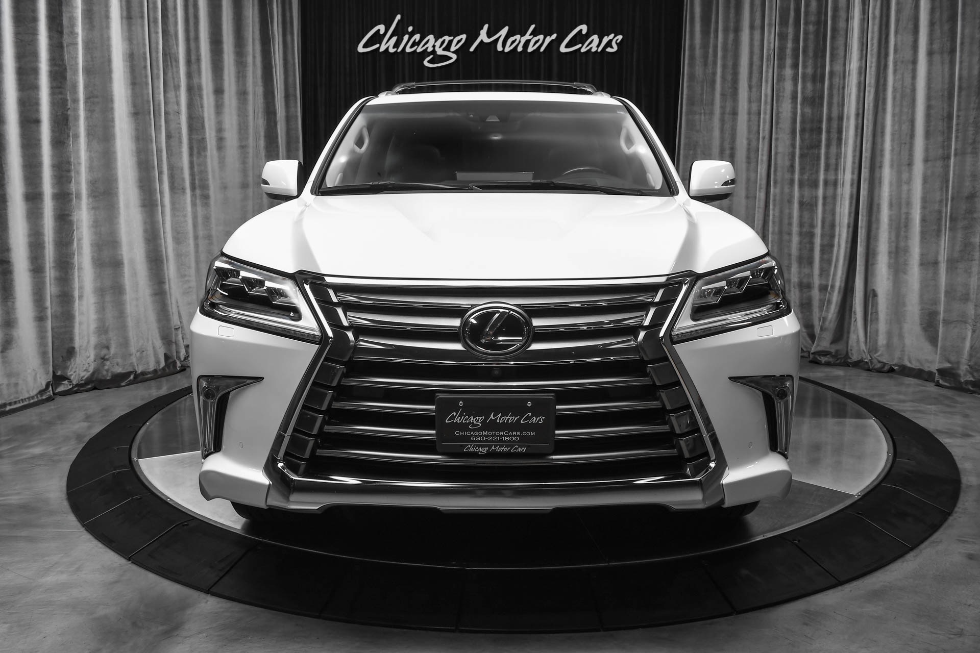 Used-2017-Lexus-LX570-SUV-TV-DVD-4X4-3rd-Seating-LOADED-Pearl-White