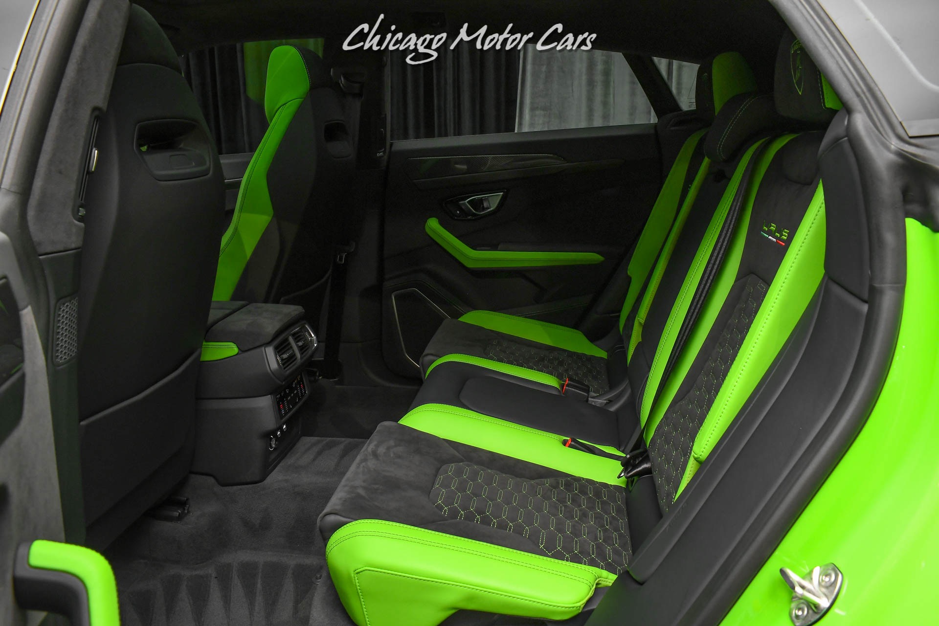 Used-2021-Lamborghini-Urus-SUV-PEARL-CAPSULE-Verde-Mantis-GREEN-PEARL-Taigete-23s