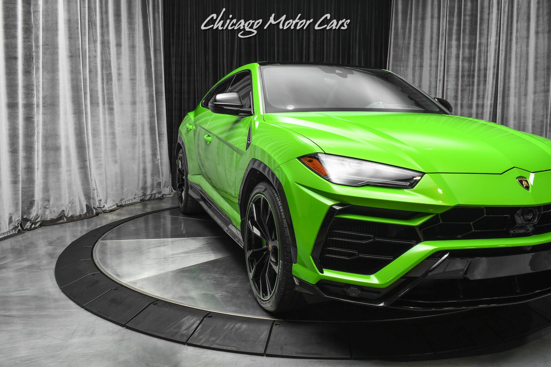 Used-2021-Lamborghini-Urus-SUV-PEARL-CAPSULE-Verde-Mantis-GREEN-PEARL-Taigete-23s