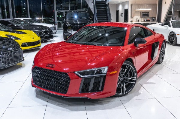 Used 2017 Audi R8 5.2 Quattro V10 Coupe Competition Seats +Front Paint Protection Film for sale Sold at Chicago Motor Cars in West Chicago IL 60185 4