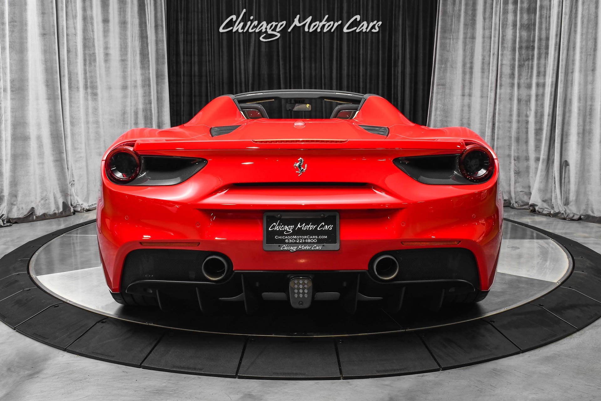 Used-2019-Ferrari-488-Spider-Only-1700-Miles-Carbon-Fiber-Everywhere-Optioned-Extremely-Well