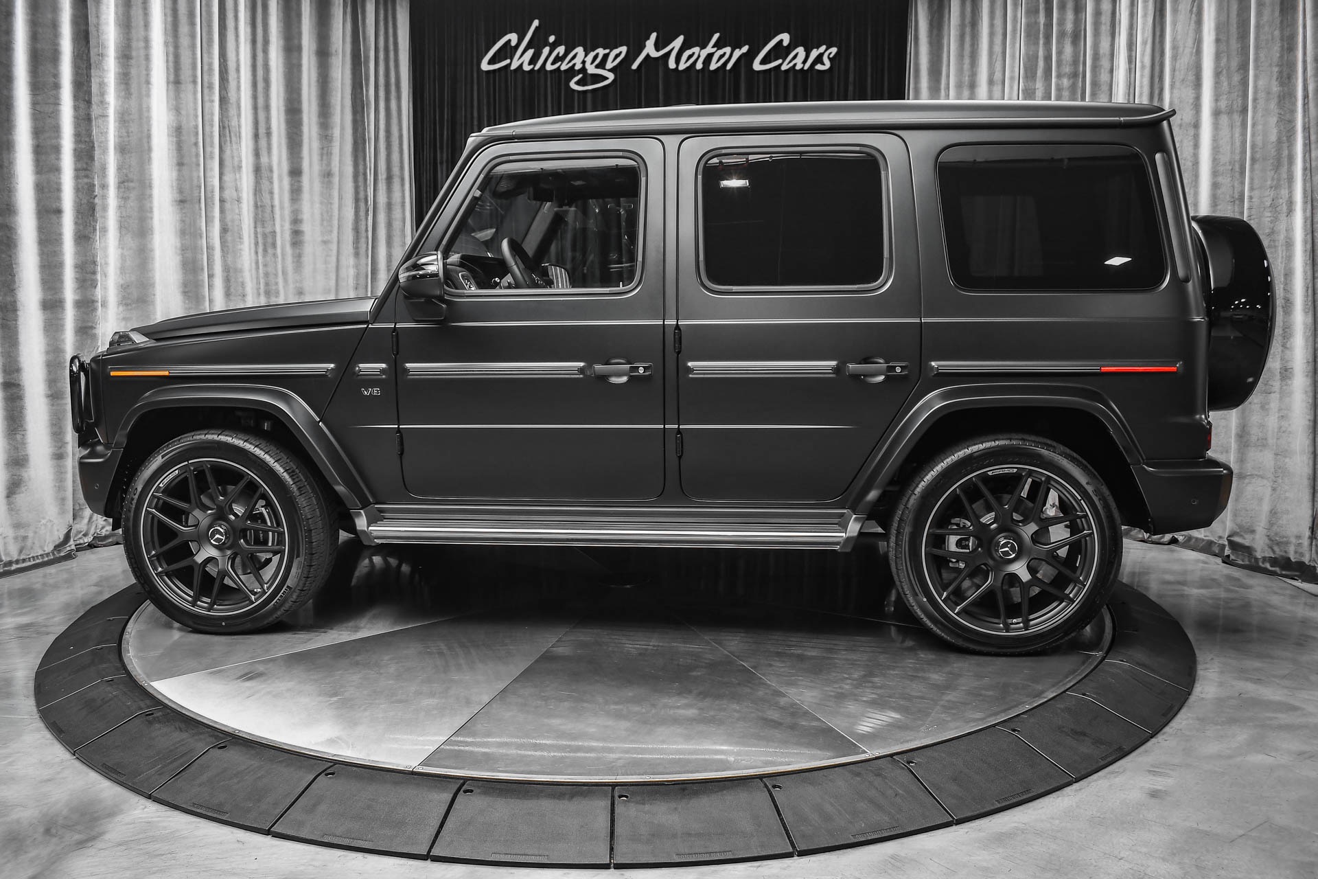 Used-2020-Mercedes-Benz-G550-4Matic-Designo-Matte-Black-Carbon-Fiber-Matte-Black-Cross-Spoke-G63-Wheels