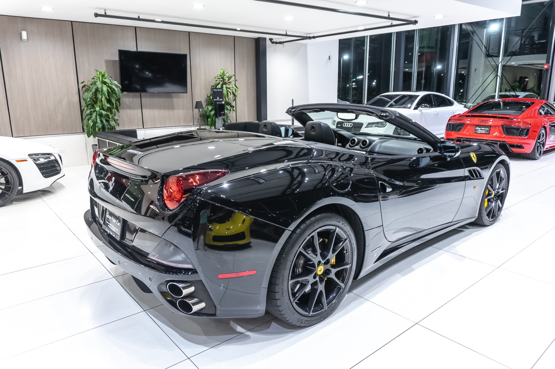 Used-2013-Ferrari-California-CONVERTIBLE-FABSPEED-EXHAUST-CERAMIC-COATED-SERVICED