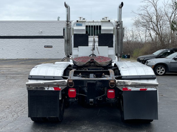 Used-2009-Peterbilt-388-Day-Cab---Cummins-ISX15---550-HP---WET-KIT