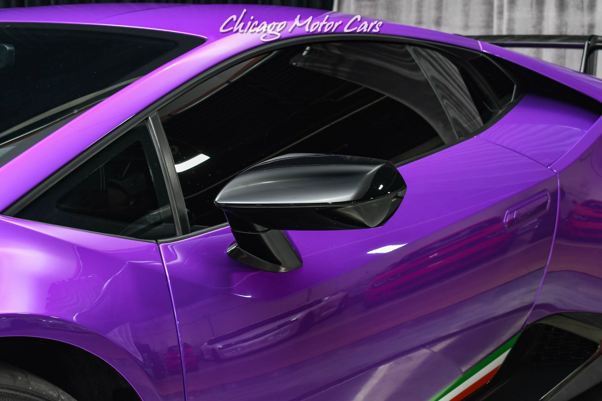 Used-2018-Lamborghini-Huracan-LP640-4-Performante-Coupe-Rare-Ad-Personam-Viola-Parsifae-Lift-System