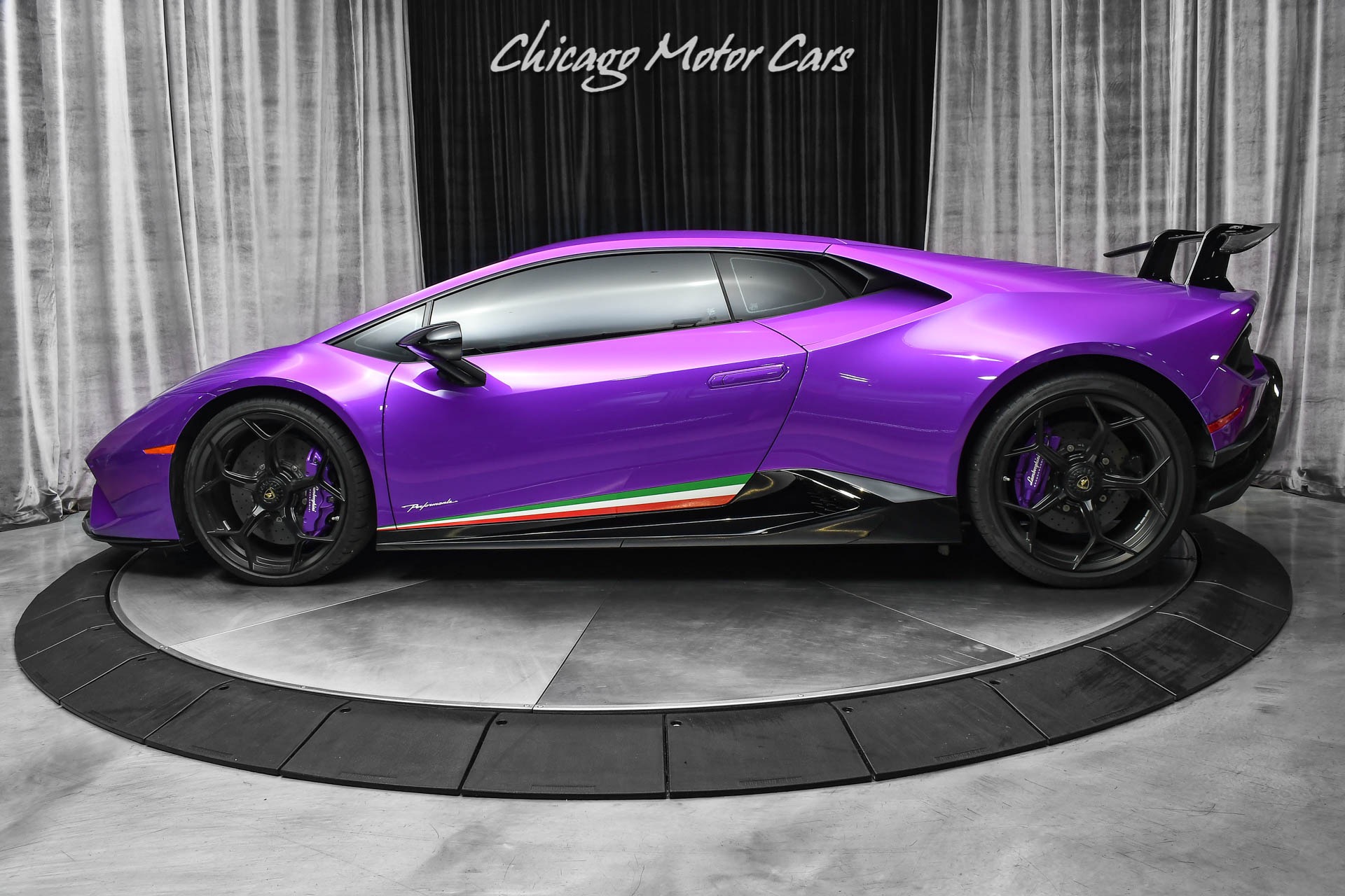 Used-2018-Lamborghini-Huracan-LP640-4-Performante-Coupe-Rare-Ad-Personam-Viola-Parsifae-Lift-System