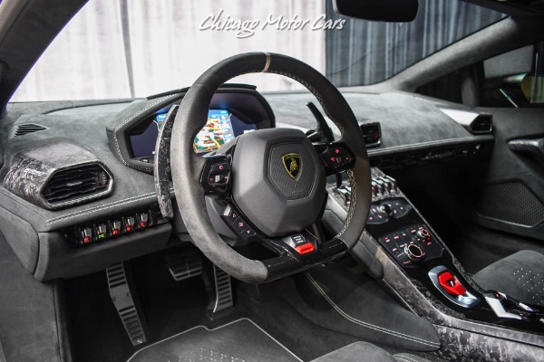 Used-2018-Lamborghini-Huracan-LP640-4-Performante-Coupe-Rare-Ad-Personam-Viola-Parsifae-Lift-System