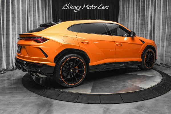 Used 2021 Lamborghini Urus Pearl Capsule Edition! Advanced 3D Sound System! Loaded! for sale Sold at Chicago Motor Cars in West Chicago IL 60185 5
