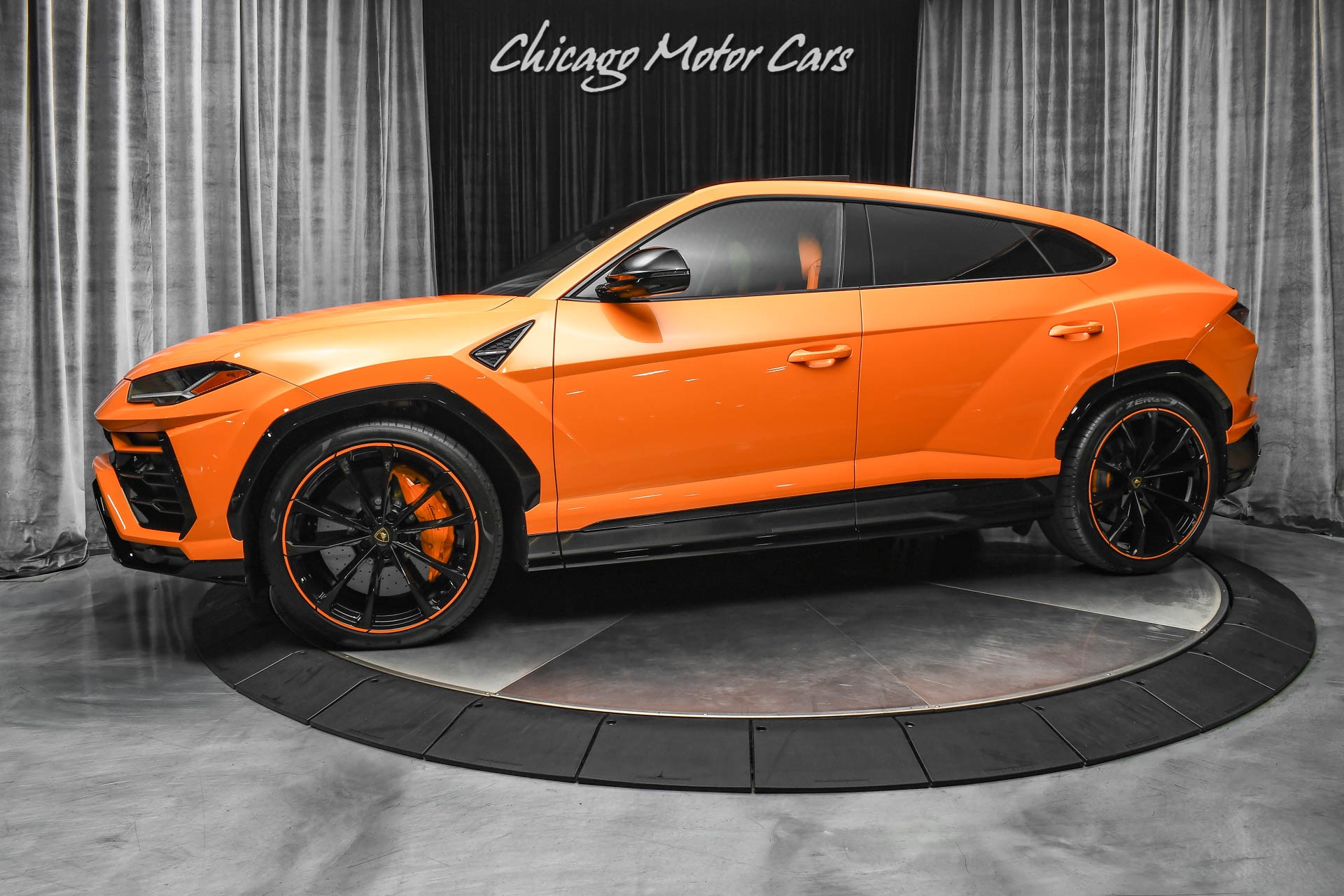 Used 2021 Lamborghini Urus Pearl Capsule Edition! Advanced 3D Sound System! Loaded! for sale Sold at Chicago Motor Cars in West Chicago IL 60185 1