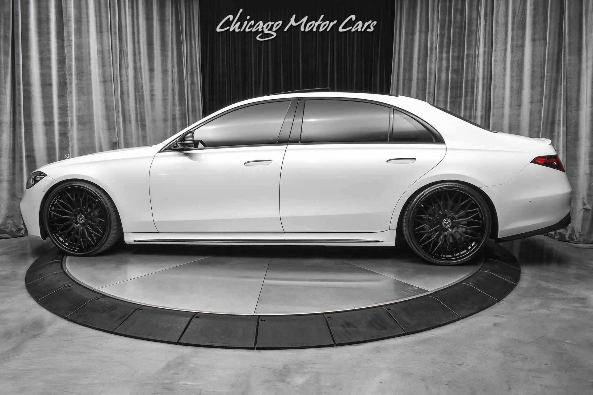 Used-2021-Mercedes-Benz-S580-4Matic-Sedan-AMG-Line-RDB-Signature-Wheels-3D-Tech-Pkg-Comfort-Pkg-LOADED