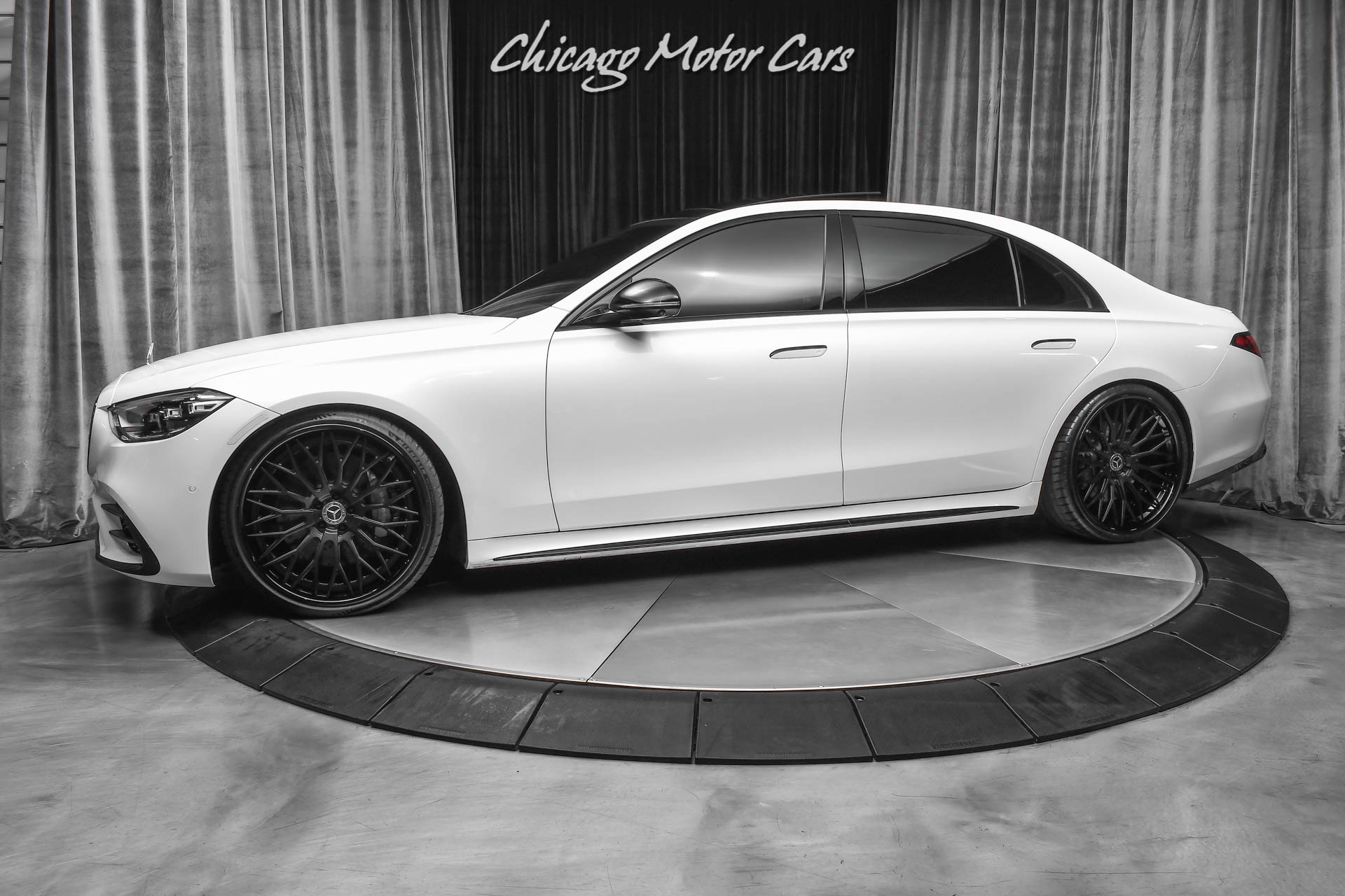 Used-2021-Mercedes-Benz-S580-4Matic-Sedan-AMG-Line-RDB-Signature-Wheels-3D-Tech-Pkg-Comfort-Pkg-LOADED