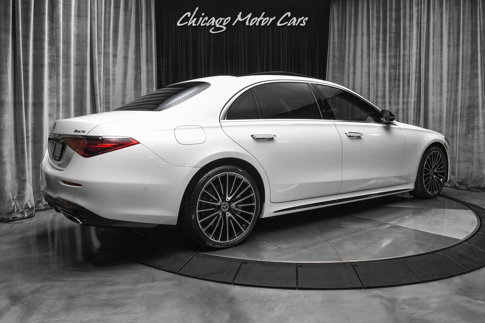 Used-2021-Mercedes-Benz-S580-4-Matic-Sedan-AMG-Line-Package-21s-Night-Package-LOADED-Designo-Diamond-White