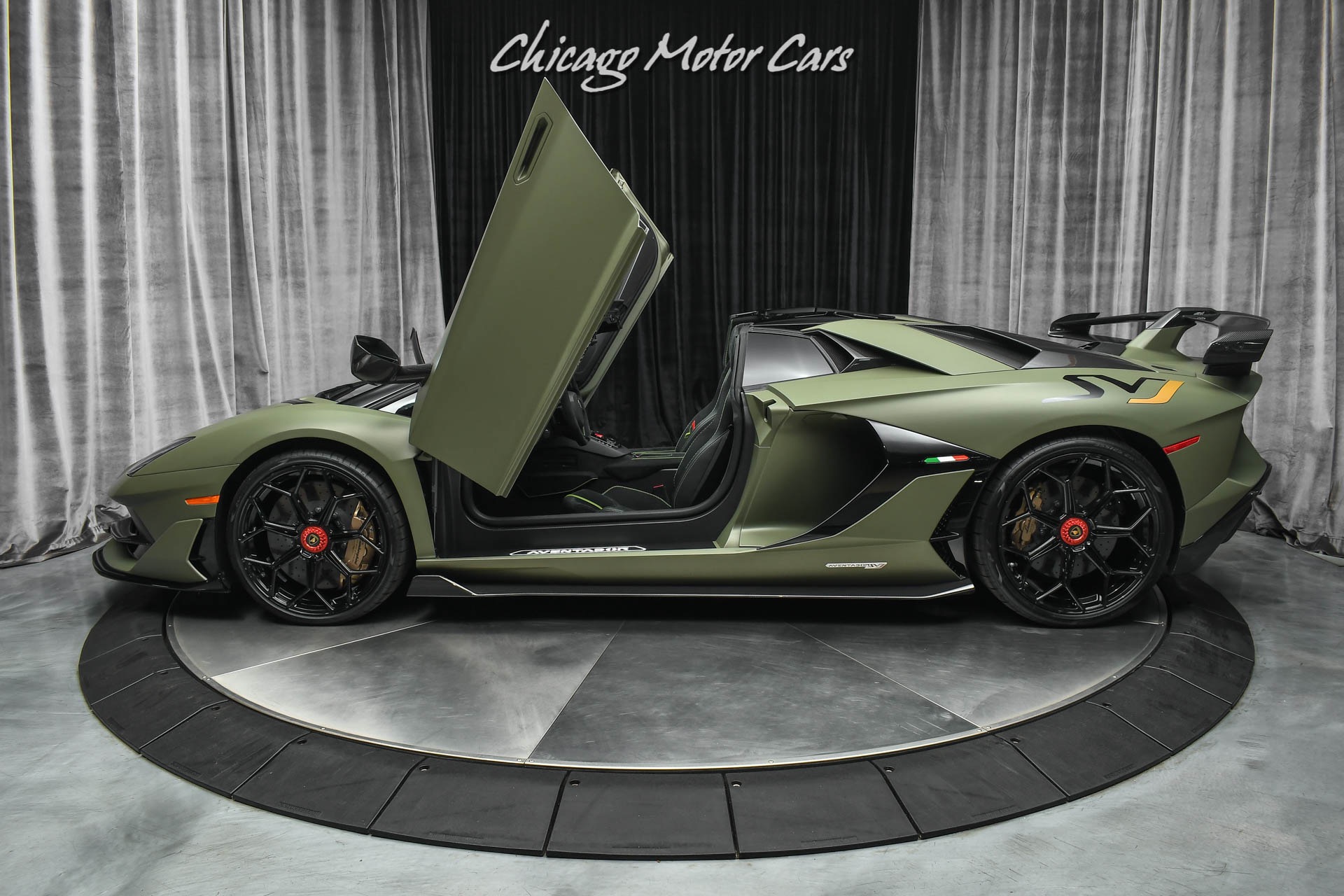 Used-2020-Lamborghini-Aventador-LP770-4-SVJ-Roadster-RARE-Paint-LOADED-Carbon-Fiber-FULL-Ad-Personam