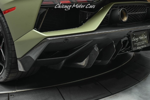 Used-2020-Lamborghini-Aventador-LP770-4-SVJ-Roadster-RARE-Paint-LOADED-Carbon-Fiber-FULL-Ad-Personam