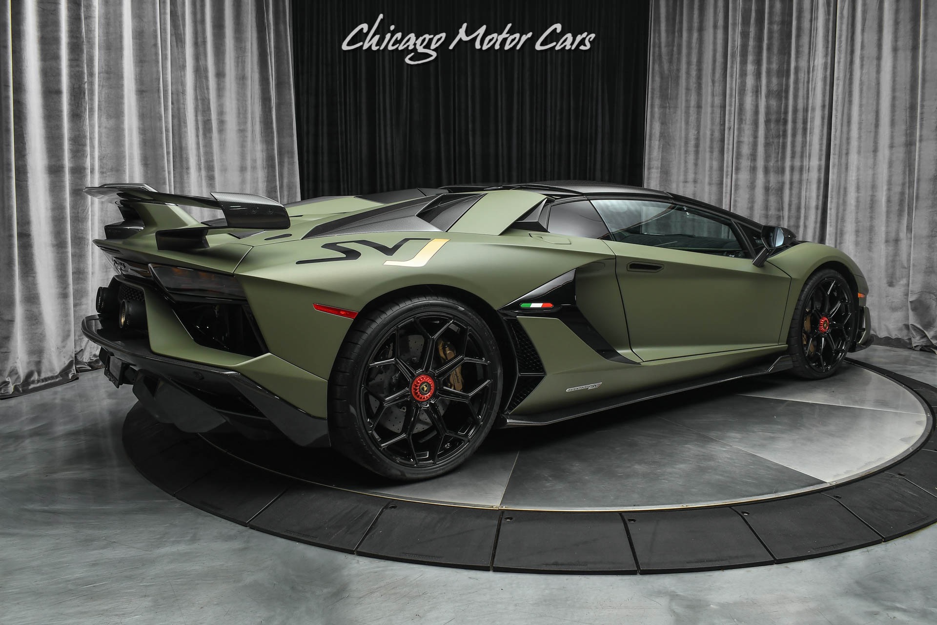 Used-2020-Lamborghini-Aventador-LP770-4-SVJ-Roadster-RARE-Paint-LOADED-Carbon-Fiber-FULL-Ad-Personam