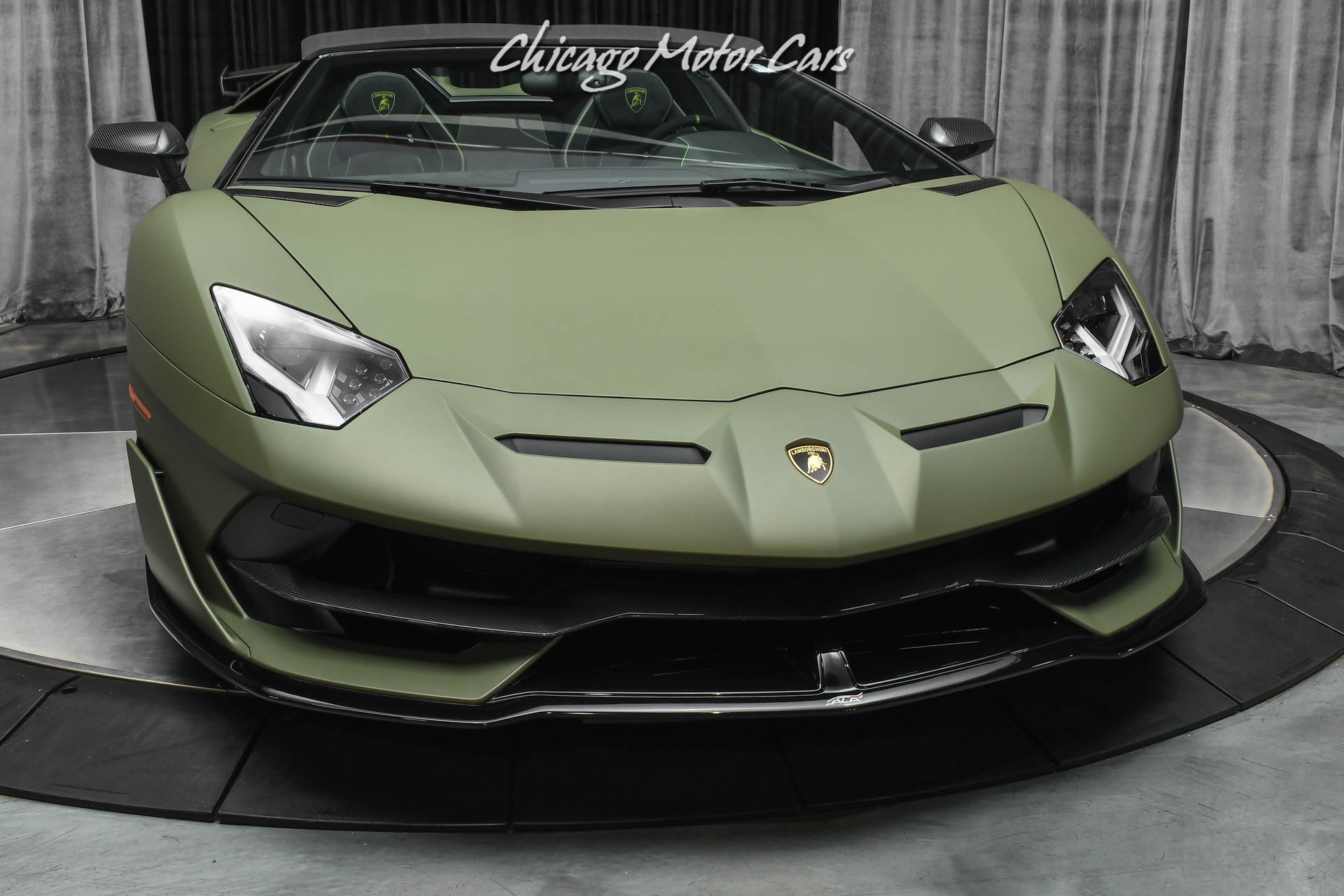 Used-2020-Lamborghini-Aventador-LP770-4-SVJ-Roadster-RARE-Paint-LOADED-Carbon-Fiber-FULL-Ad-Personam