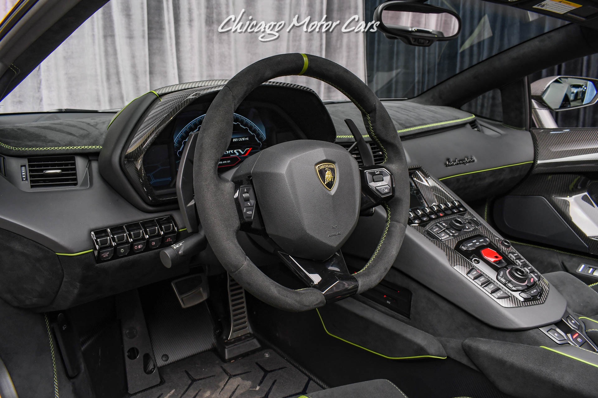 Used-2020-Lamborghini-Aventador-LP770-4-SVJ-Roadster-RARE-Paint-LOADED-Carbon-Fiber-FULL-Ad-Personam