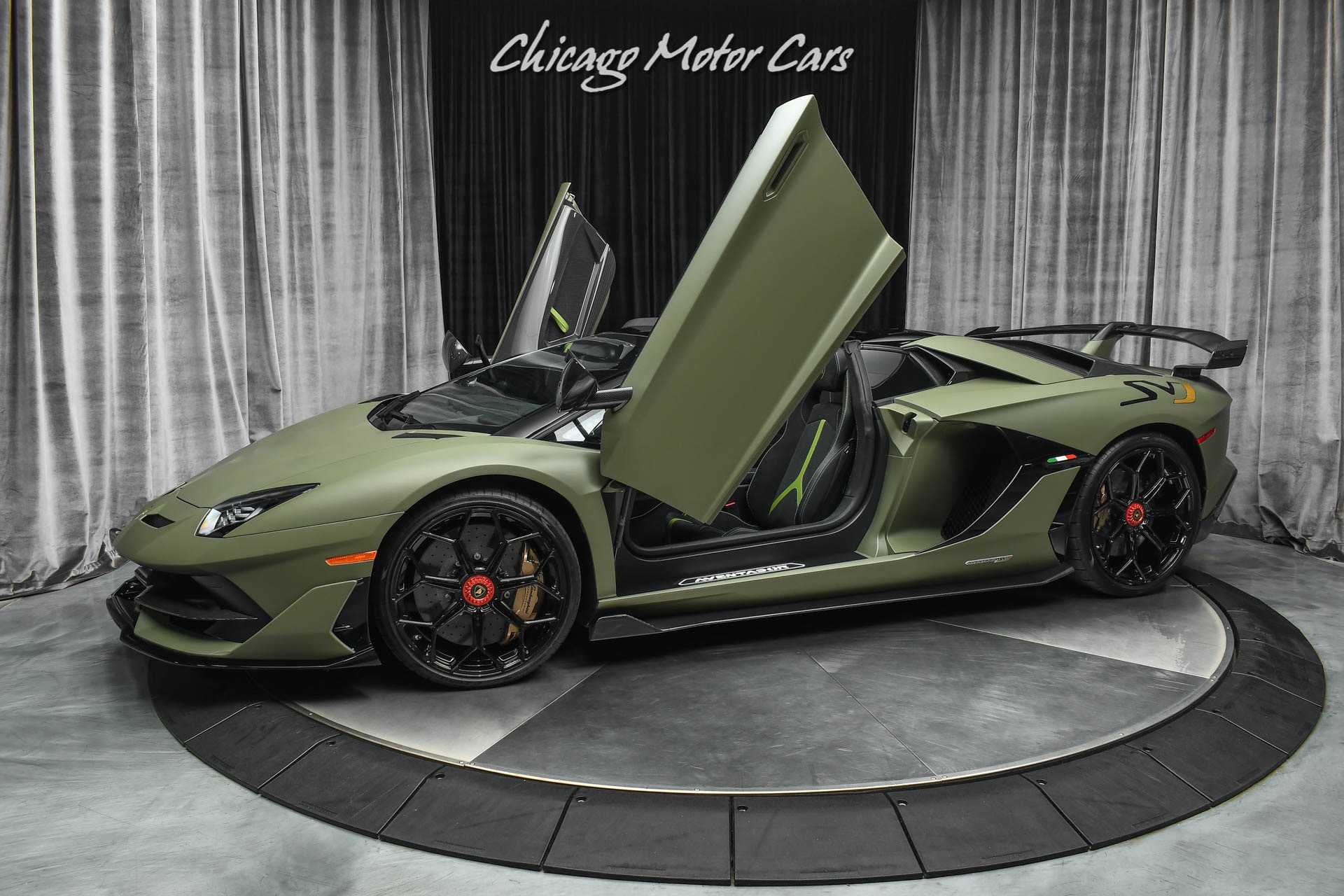 Used-2020-Lamborghini-Aventador-LP770-4-SVJ-Roadster-RARE-Paint-LOADED-Carbon-Fiber-FULL-Ad-Personam