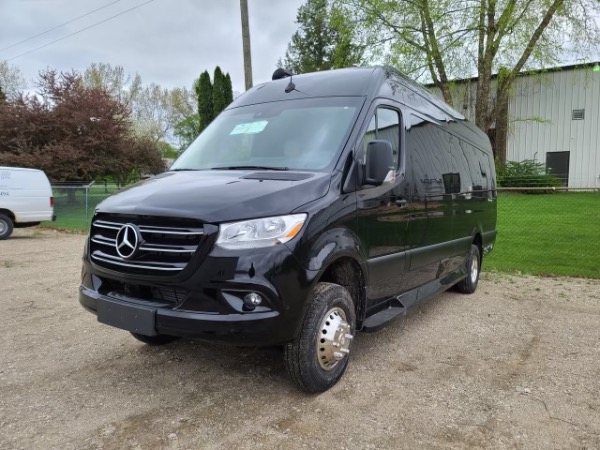 Used-2021-Mercedes-Benz-Sprinter-3500-Built-by-Ultimate-Toys-RARE-4x4-Loaded-ShowerBathroom-MSRP-220k