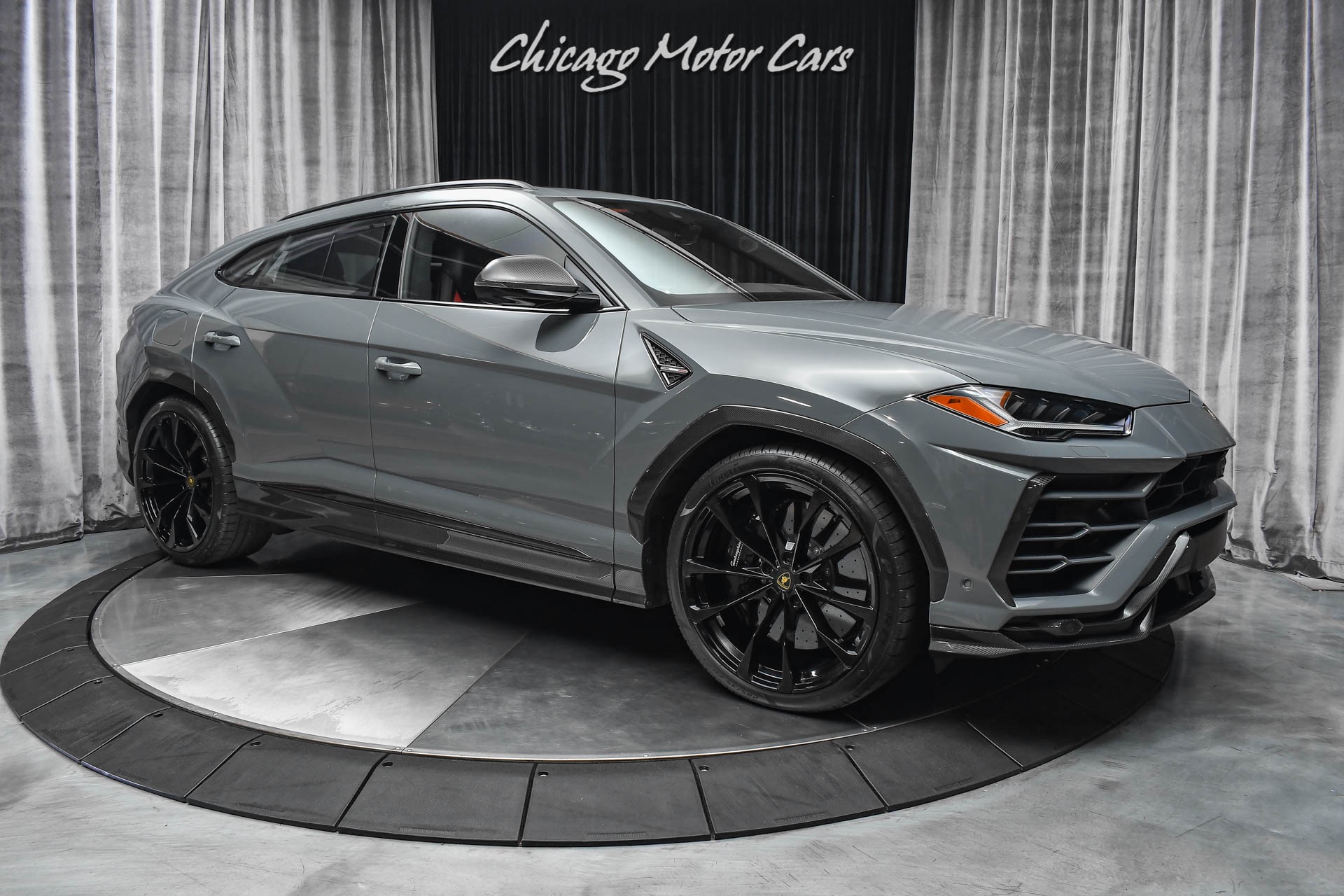 Used-2021-Lamborghini-Urus-SUV-HUGE-MSRP-LOADED-Full-PPF-RARE-Paint-Akrapovic-Exhaust