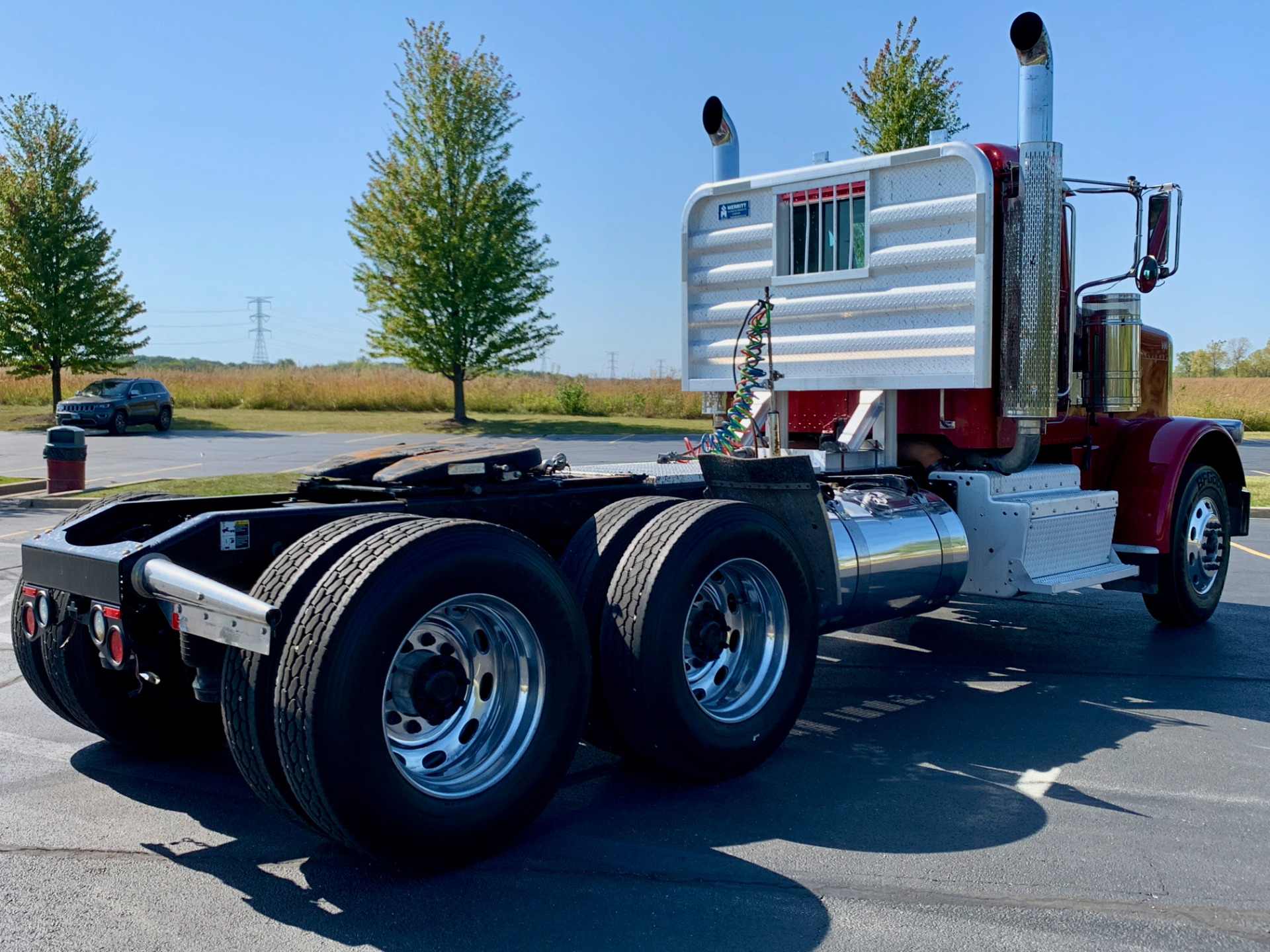 Used-2012-Peterbilt-388-Day-Cab---Cummins-ISX15---485-HP---10-Speed-Manual