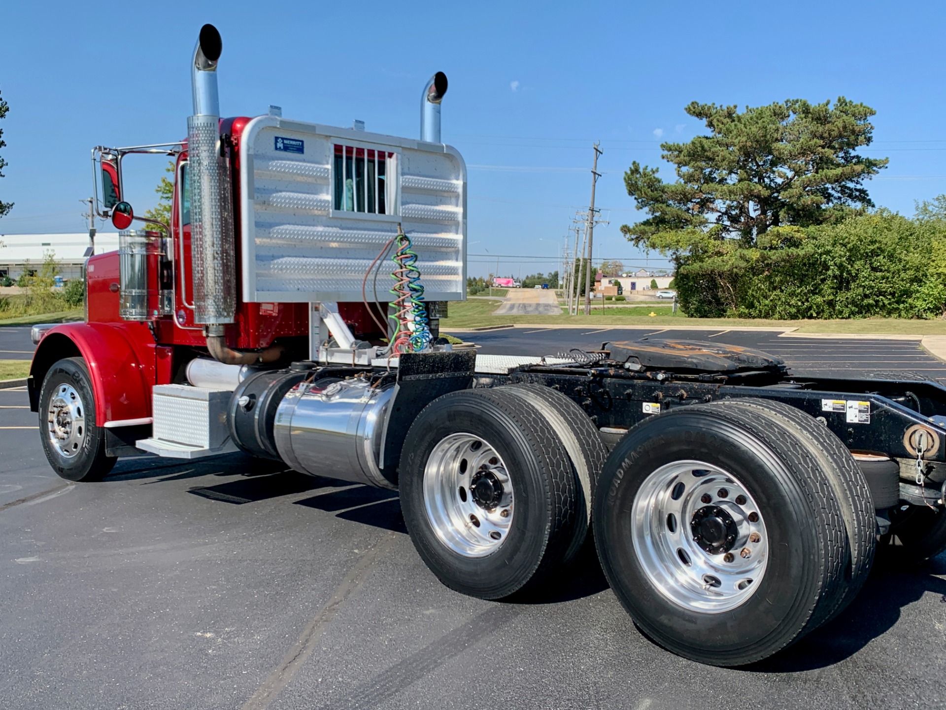 Used-2012-Peterbilt-388-Day-Cab---Cummins-ISX15---485-HP---10-Speed-Manual