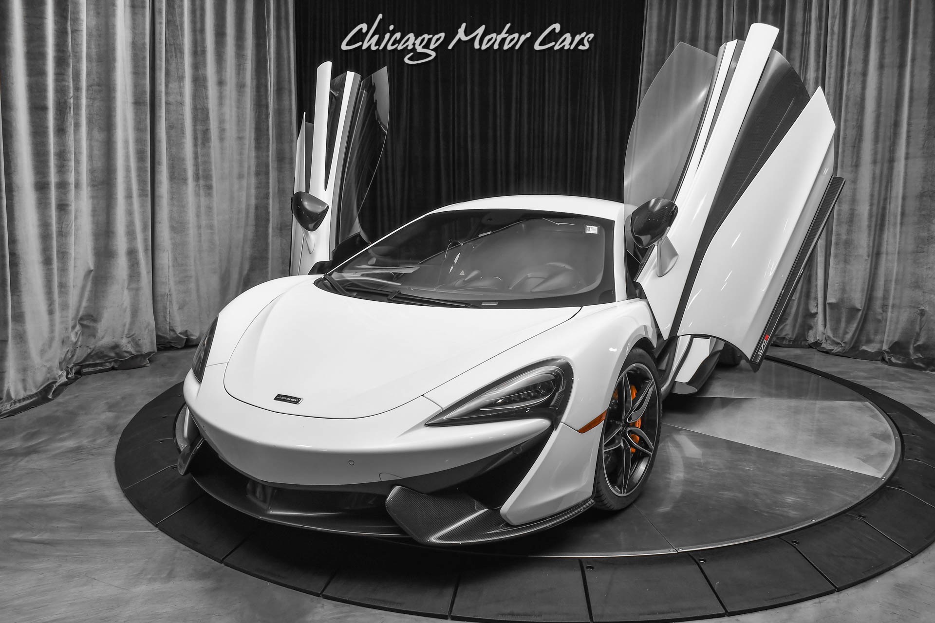 Used-2016-McLaren-570S-Carbon-Fiber-Front-Lift-B-W-Premium-Sound-System-Full-Front-PPF