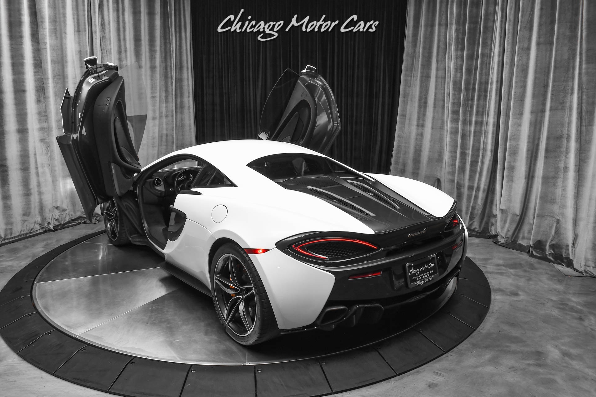 Used-2016-McLaren-570S-Carbon-Fiber-Front-Lift-B-W-Premium-Sound-System-Full-Front-PPF