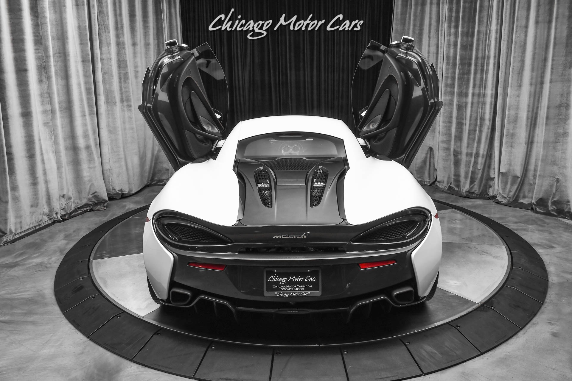 Used-2016-McLaren-570S-Carbon-Fiber-Front-Lift-B-W-Premium-Sound-System-Full-Front-PPF