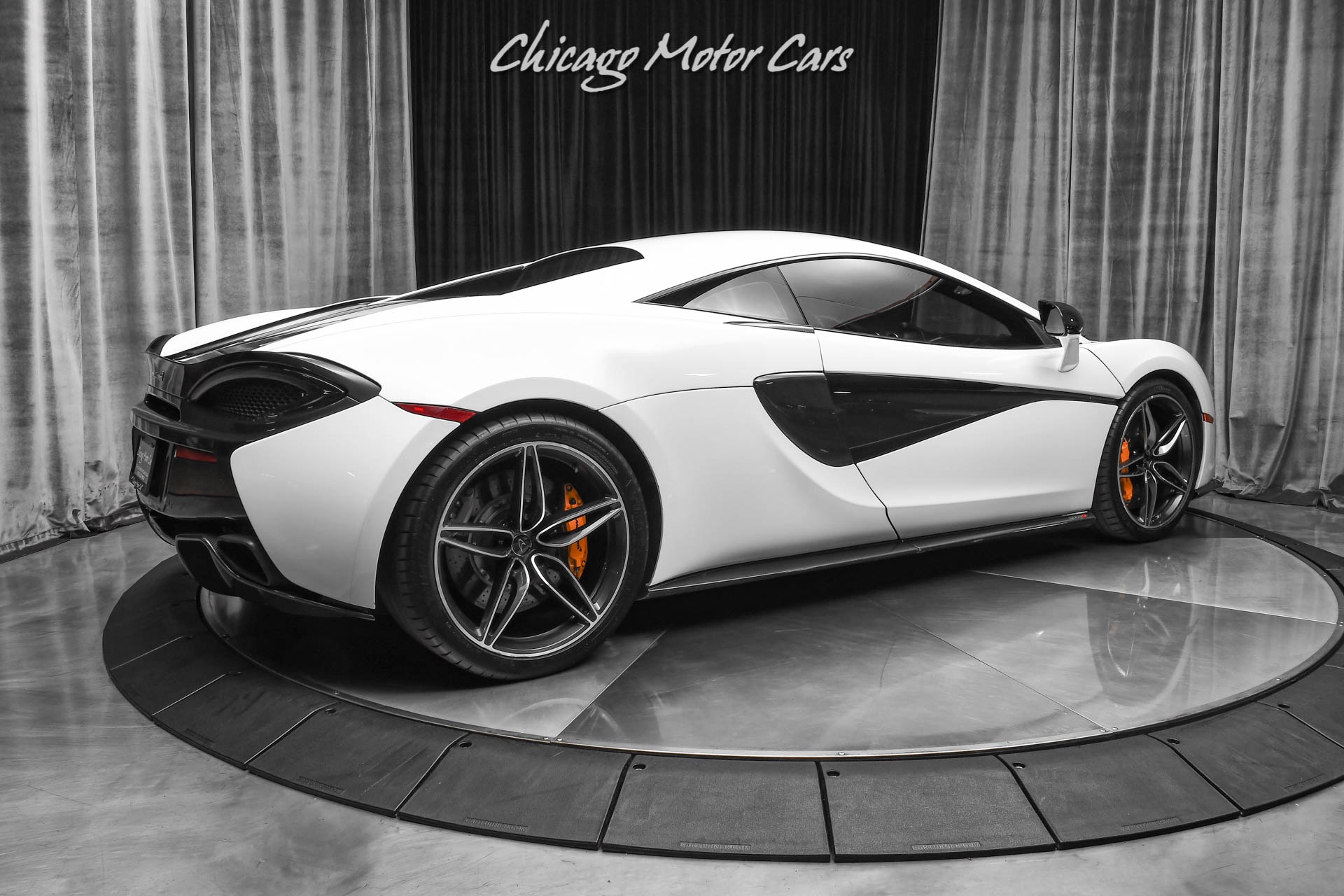 Used-2016-McLaren-570S-Carbon-Fiber-Front-Lift-B-W-Premium-Sound-System-Full-Front-PPF