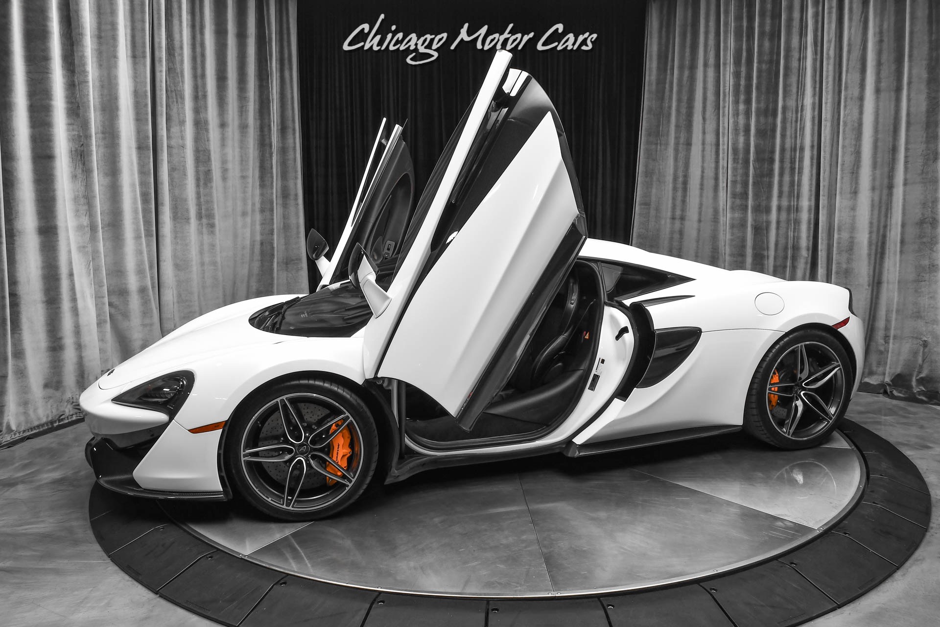 Used-2016-McLaren-570S-Carbon-Fiber-Front-Lift-B-W-Premium-Sound-System-Full-Front-PPF