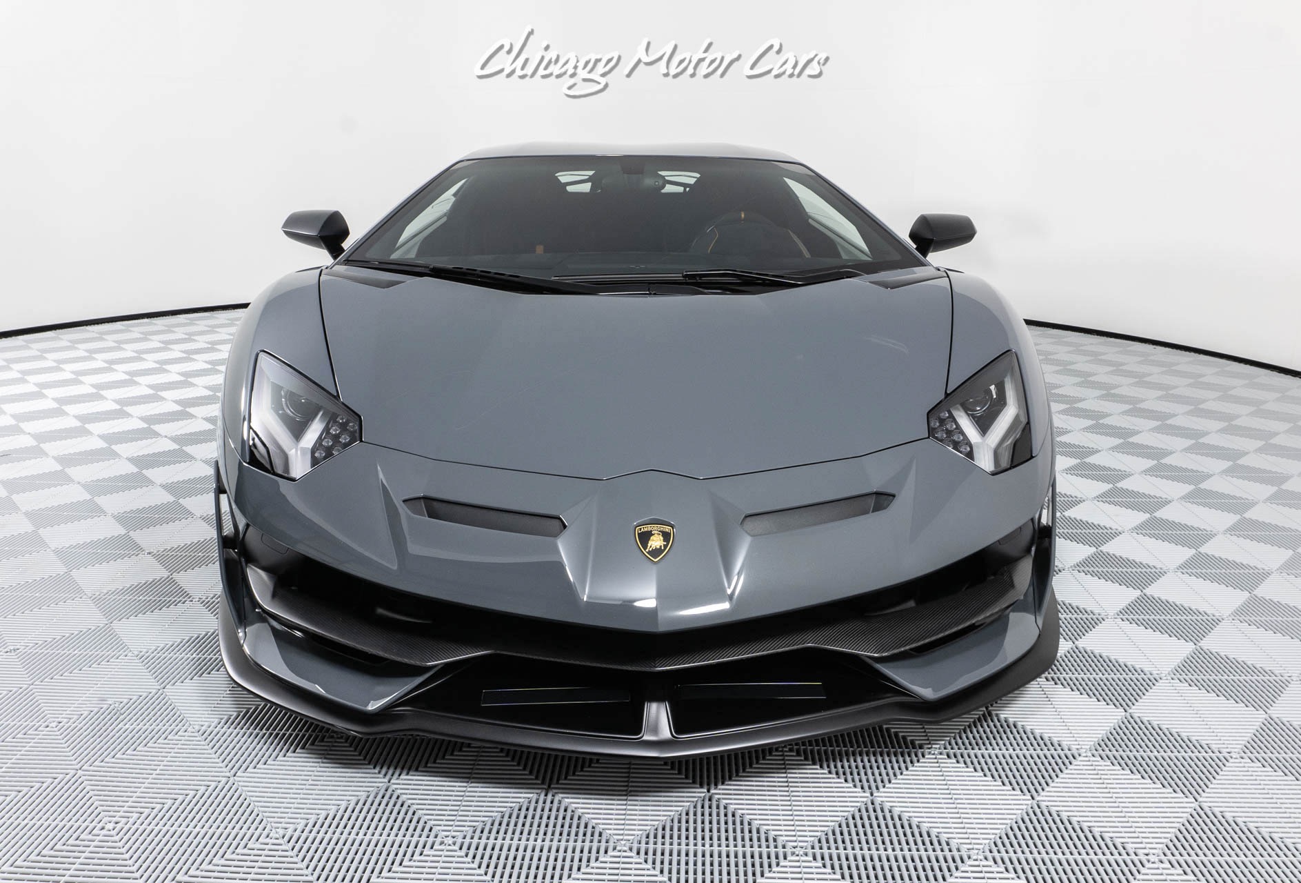 Used-2019-Lamborghini-Aventador-LP770-4-SVJ-Coupe-RARE-Grigio-Telesto-Hot-Color-Combo-SV-Interior-Upgrade