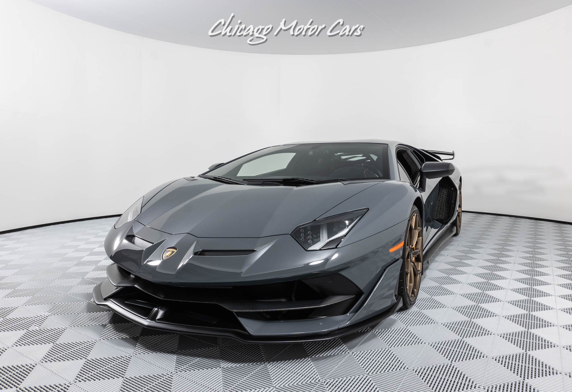 Used-2019-Lamborghini-Aventador-LP770-4-SVJ-Coupe-RARE-Grigio-Telesto-Hot-Color-Combo-SV-Interior-Upgrade