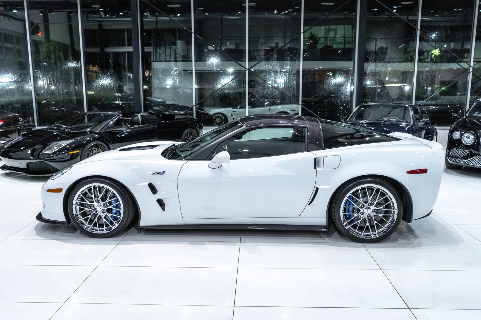 Used-2010-Chevrolet-Corvette-ZR1-w3ZR-Low-MILES-ARCTIC-WHITE-BONE-STOCK