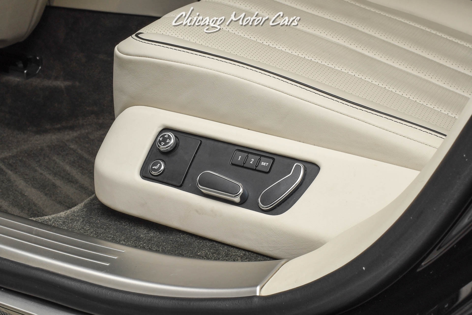 Used-2014-Bentley-Flying-Spur-Sedan-W12-Luxury-Veneered-Picnic-Tables-Matrix-Grille-21s-LOADED