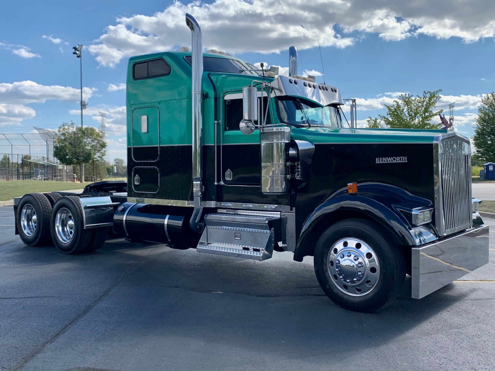 Used-1997-Kenworth-W900-Sleeper---Detroit-Diesel---485-HP---13-Speed---RECENT-INFRAME