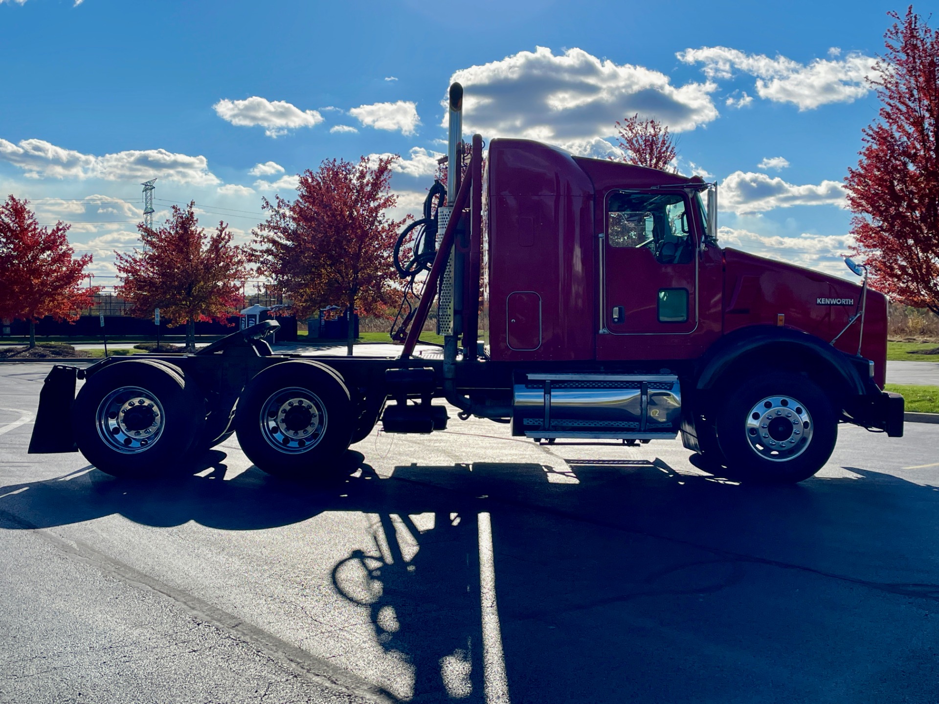 Used-2007-Kenworth-T800-Sleeper---CAT-C11---350-HP---10-Speed-Manual---44K-Rears